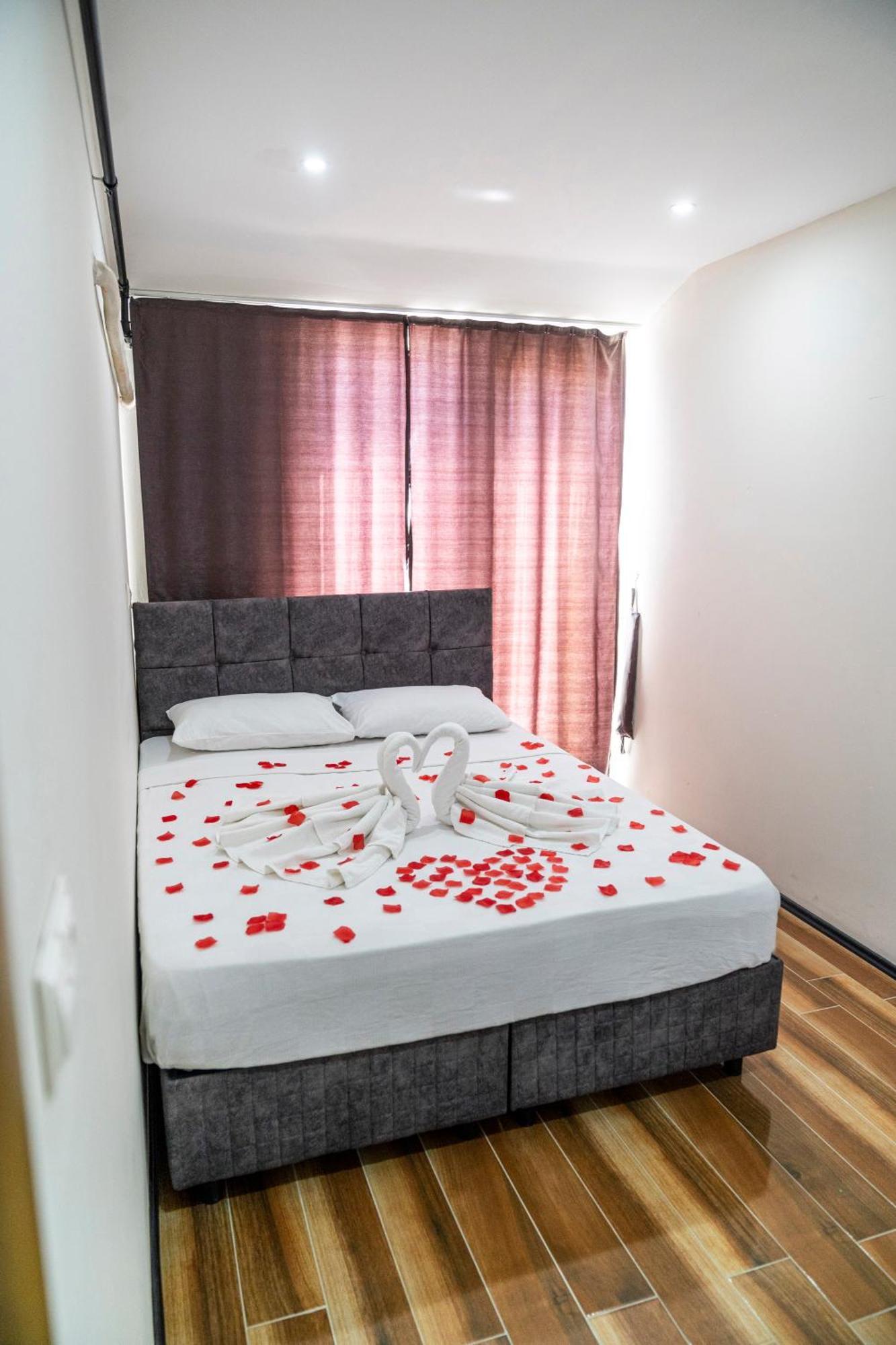 Ayya Suit Hotel Eskihisar Bagian luar foto